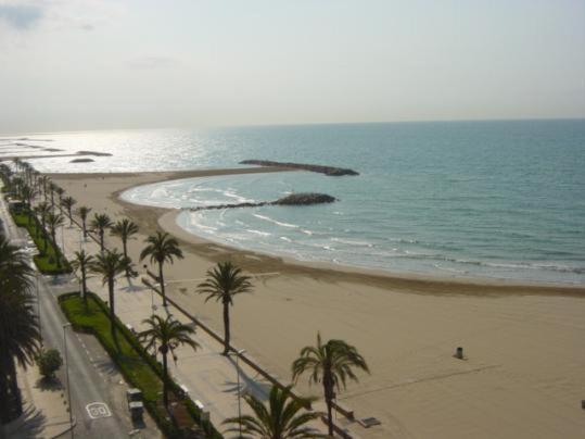Lovely Seaside Apartment In Front Of Calafell Beach And Cunit Beach 塞古德卡拉斐 外观 照片