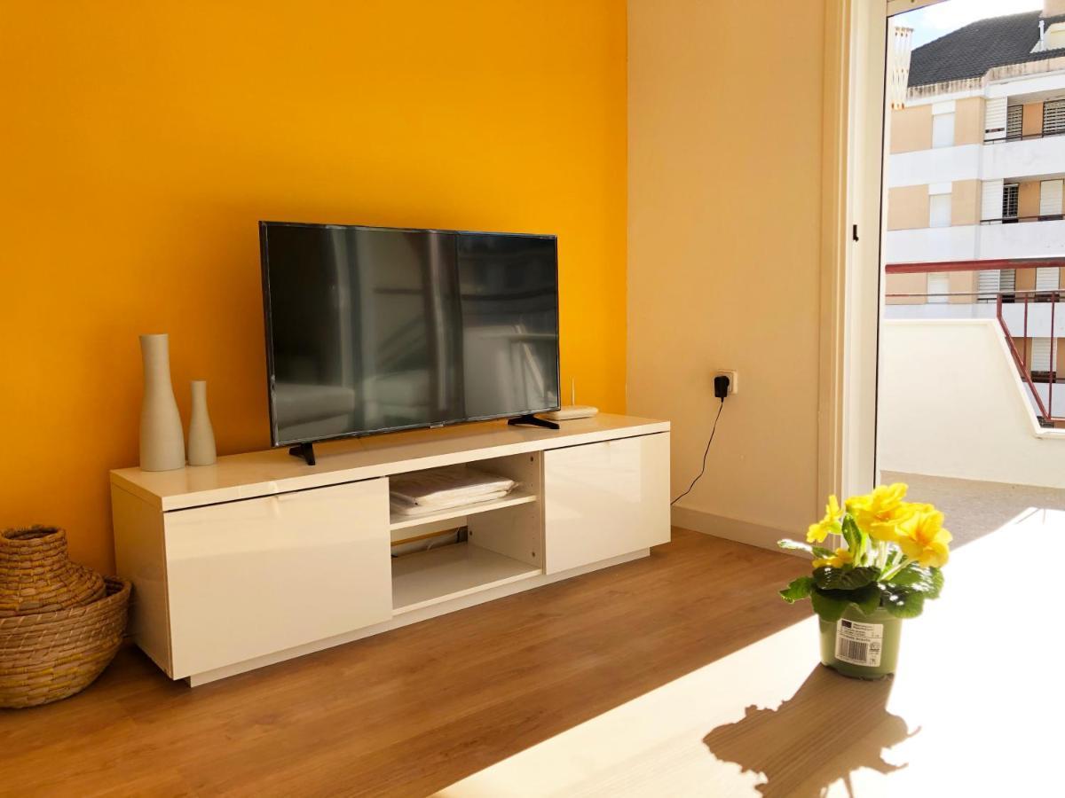 Lovely Seaside Apartment In Front Of Calafell Beach And Cunit Beach 塞古德卡拉斐 外观 照片