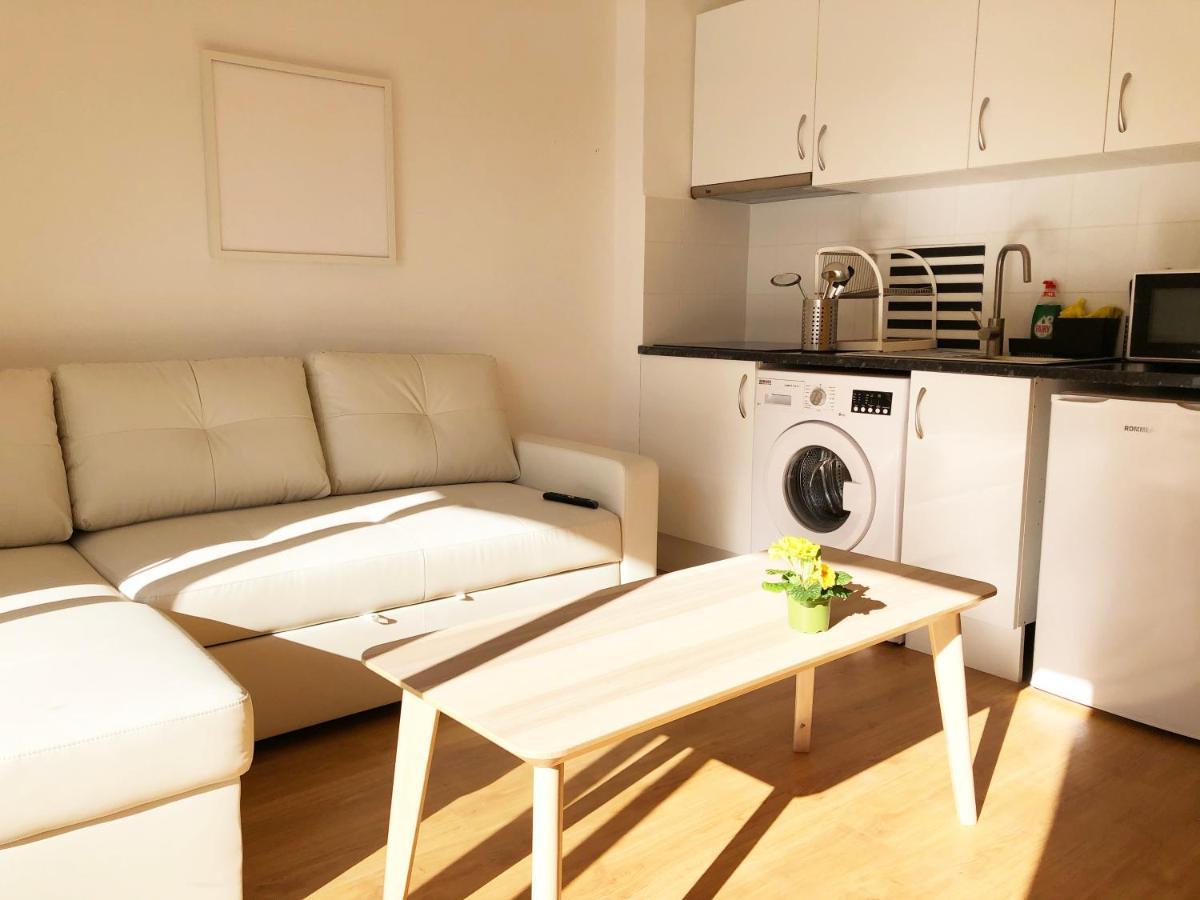 Lovely Seaside Apartment In Front Of Calafell Beach And Cunit Beach 塞古德卡拉斐 外观 照片